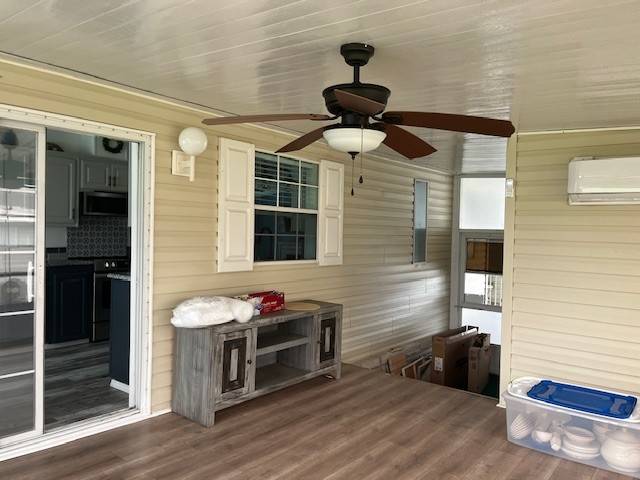 1224 Las Brisas a Winter Haven, FL Mobile or Manufactured Home for Sale